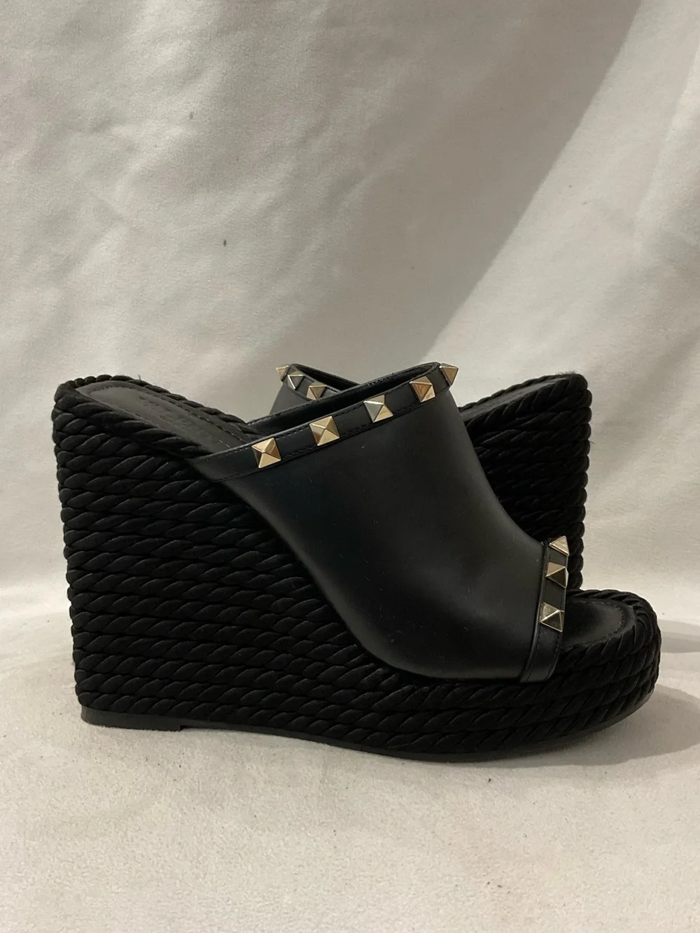 Valentino Mules